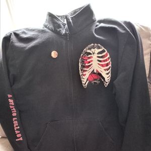 Vintage XL A Static Lullaby Butterfly In Ribcage Jogger Sweatshirt